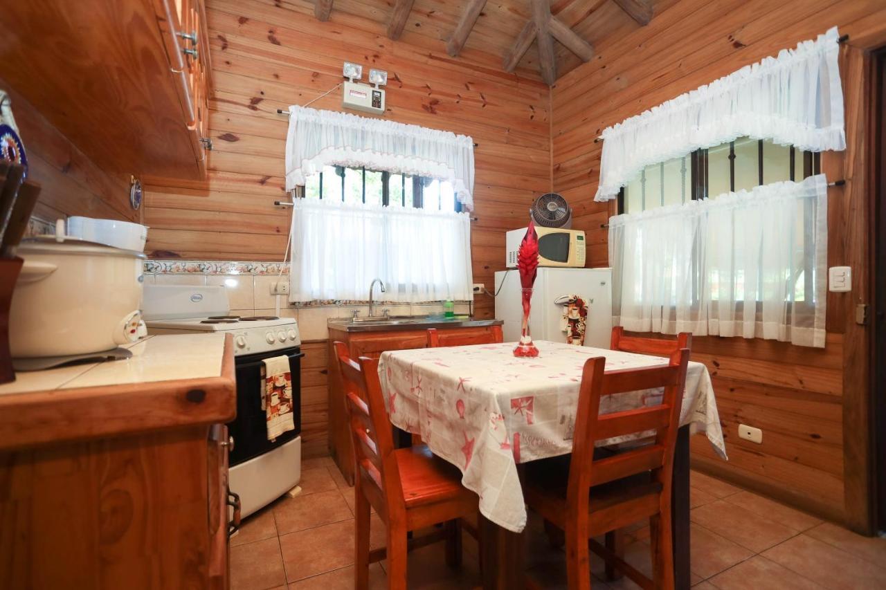Casa Marcellino Lodge Cahuita Bagian luar foto