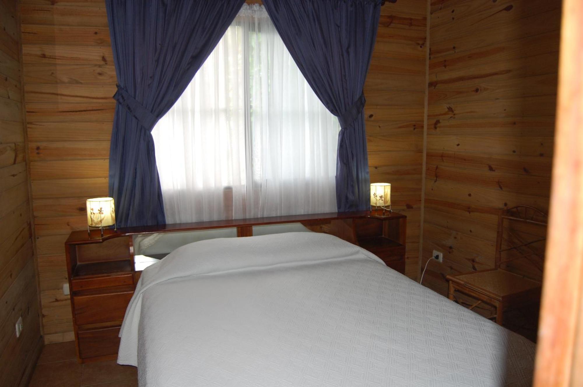 Casa Marcellino Lodge Cahuita Ruang foto
