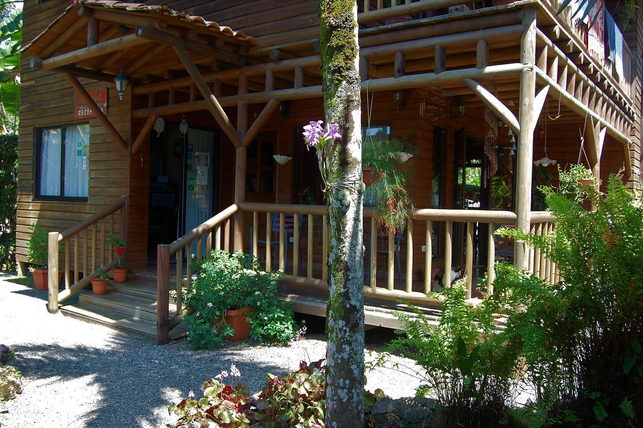 Casa Marcellino Lodge Cahuita Bagian luar foto